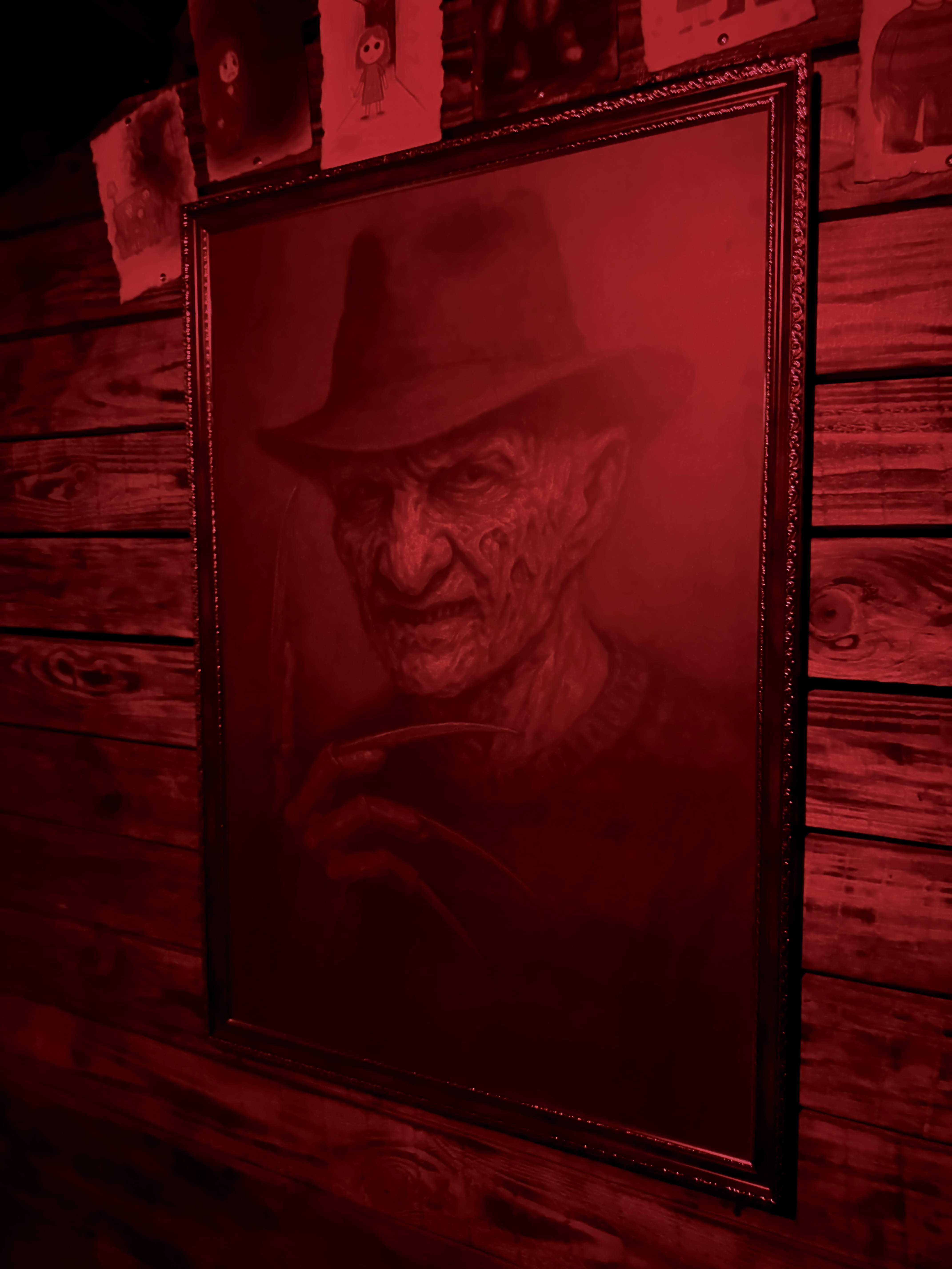 Хорор, з 2 акторами Кошмар Фредді 